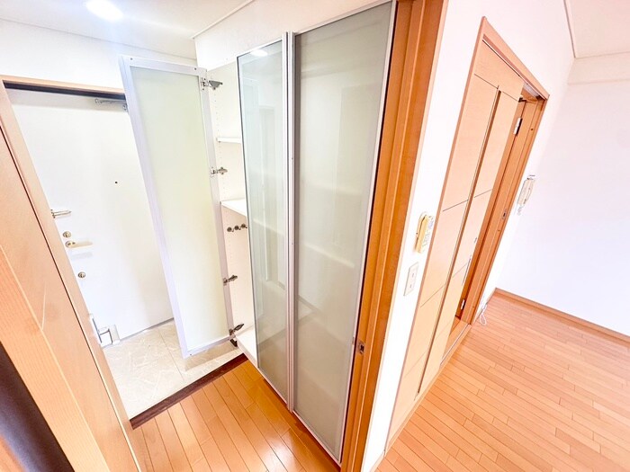 物件内観写真17　(靴箱)