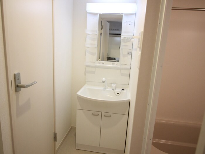 物件内観写真15　(洗面)