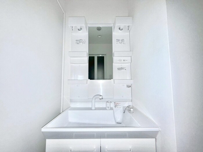 物件内観写真12　(洗面)