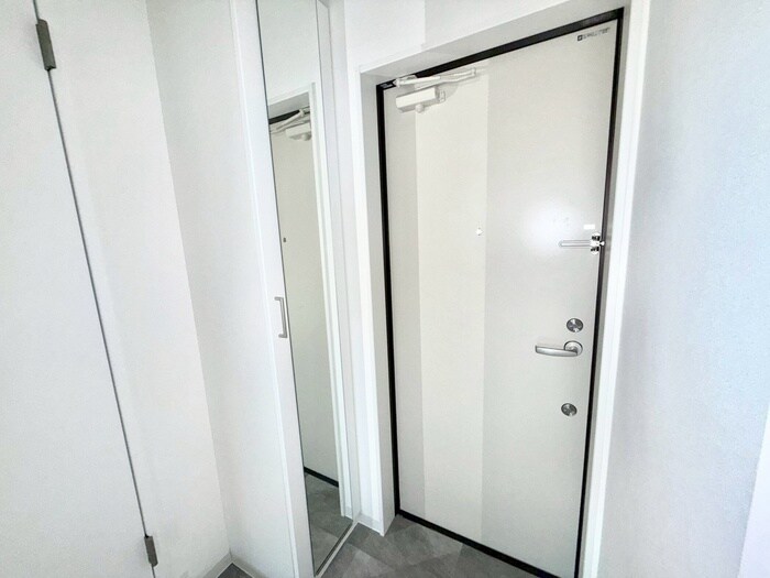 物件内観写真15　(玄関)
