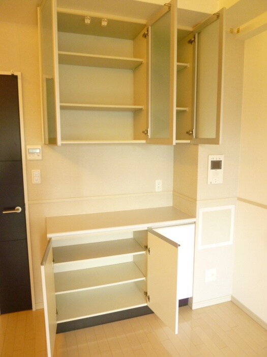 物件内観写真13　(収納)