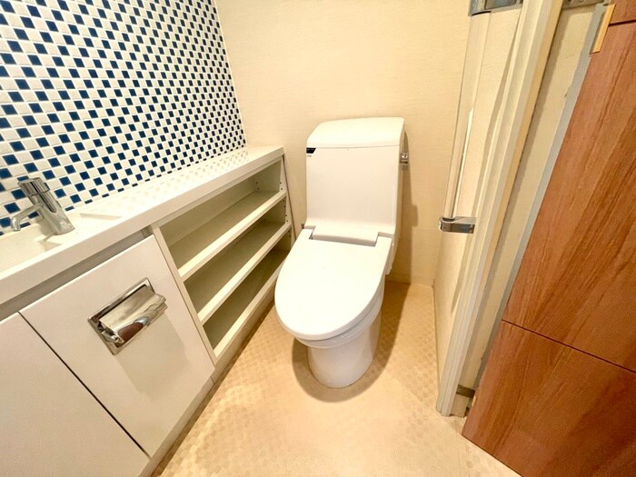 物件内観写真16　(トイレ)
