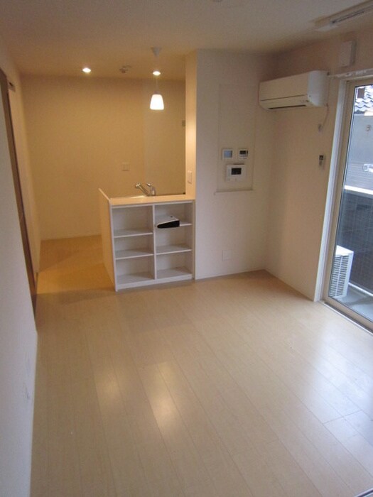 物件内観写真11　(居室)