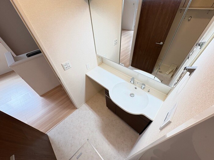 物件内観写真10　(洗面)