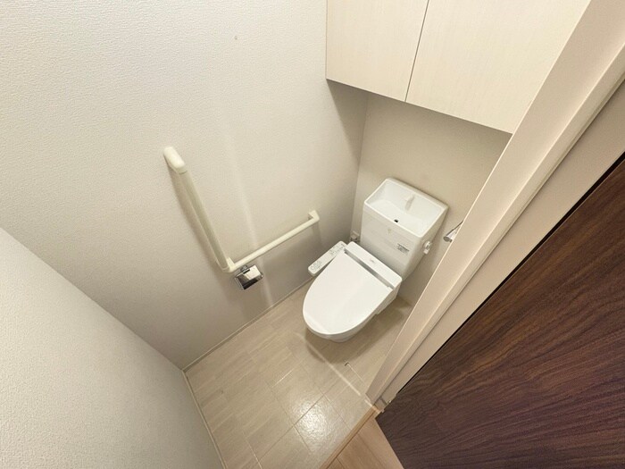 物件内観写真12　(トイレ)