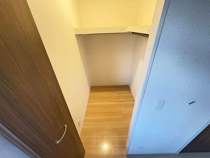物件内観写真18　(収納)