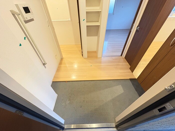 物件内観写真20　(玄関)