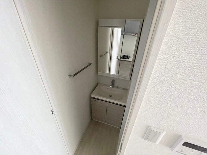 物件内観写真13　(洗面)