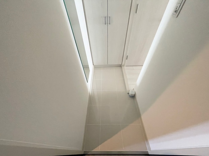 物件内観写真15　(玄関)