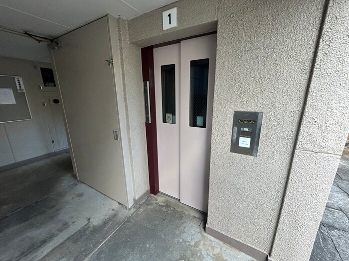 物件外観写真5　(建物設備)