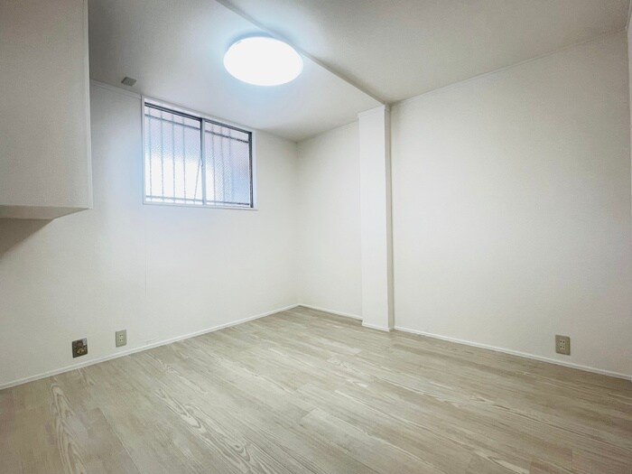 物件内観写真11　(居室)