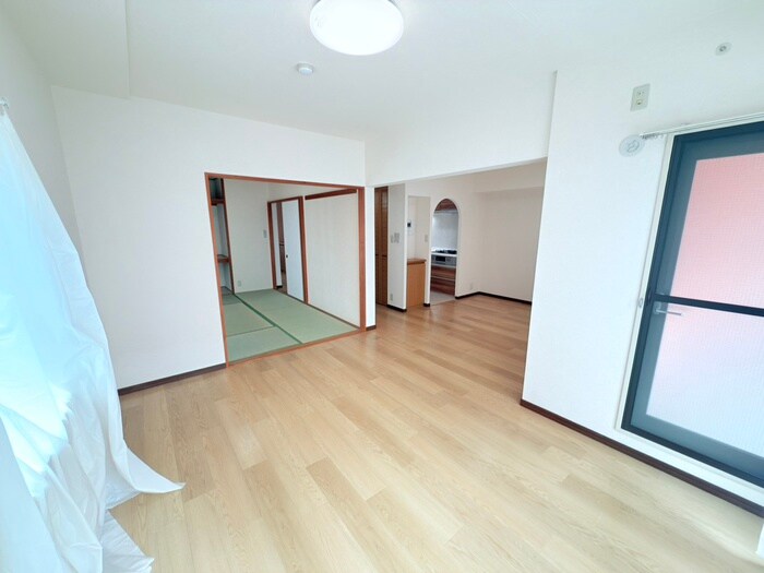 物件内観写真8　(居室)