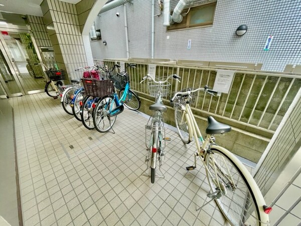 駐輪場