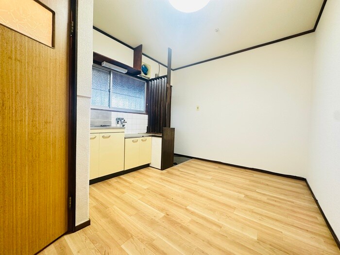 物件内観写真9　(居室)