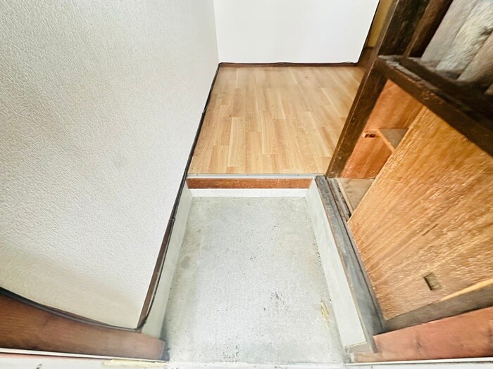 物件内観写真20　(玄関)