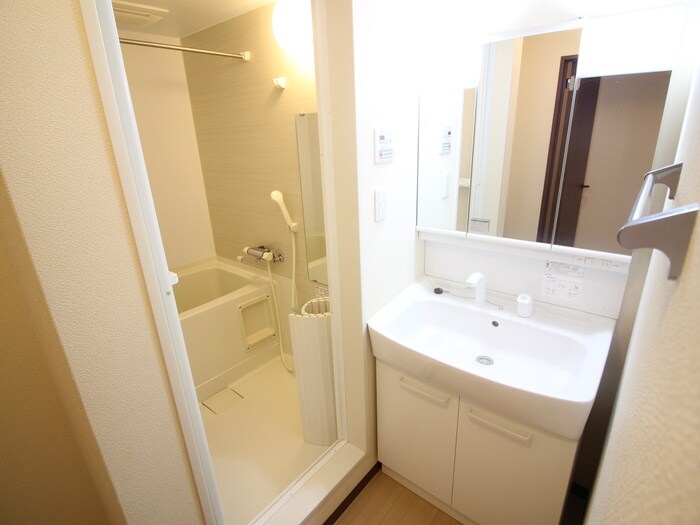 物件内観写真12　(洗面)