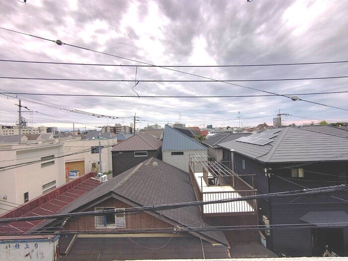 物件内観写真16　(室内からの展望)