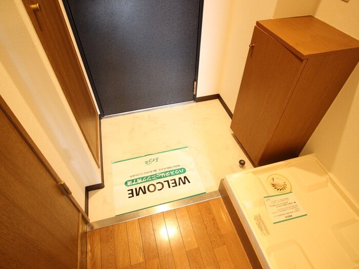 物件内観写真22　(玄関)