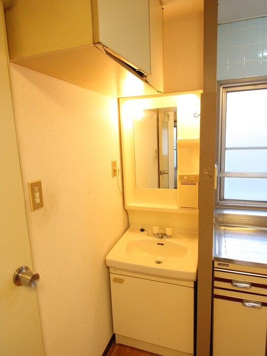 物件内観写真12　(洗面)