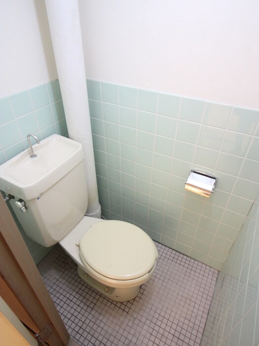 物件内観写真14　(トイレ)