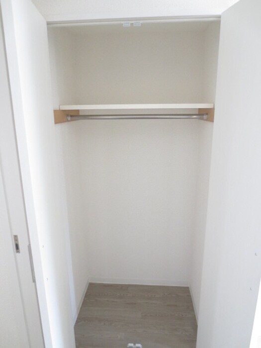 物件内観写真13　(収納)