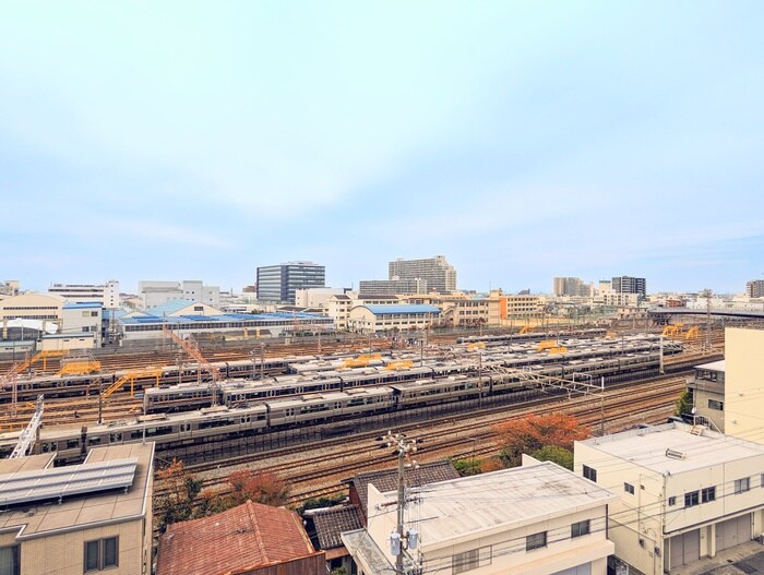 物件内観写真16　(室内からの展望)