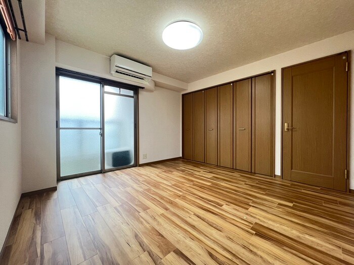 物件内観写真9　(居室)