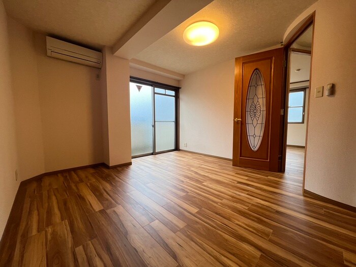 物件内観写真10　(居室)