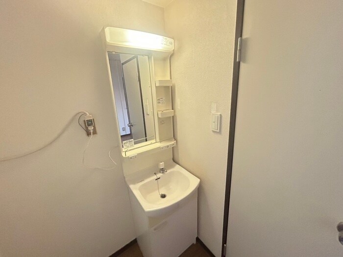 物件内観写真6　(洗面)