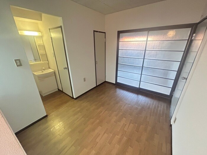 物件内観写真10　(居室)