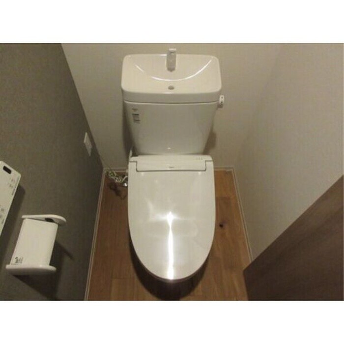 物件内観写真6　(トイレ)