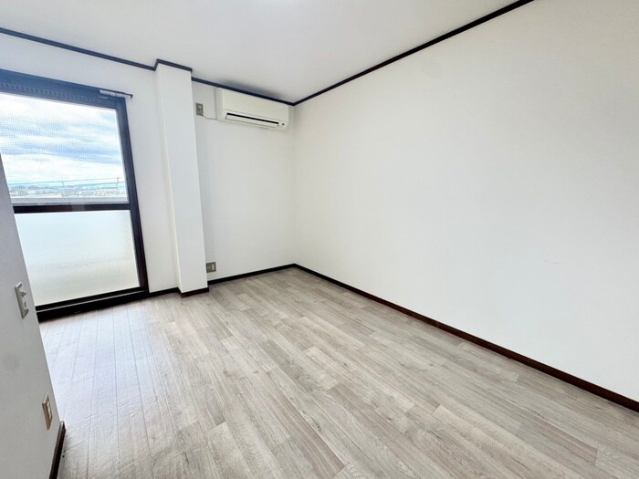 物件内観写真3　(居室)