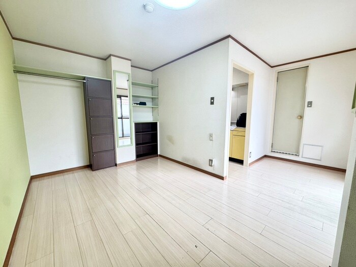 物件内観写真4　(居室)