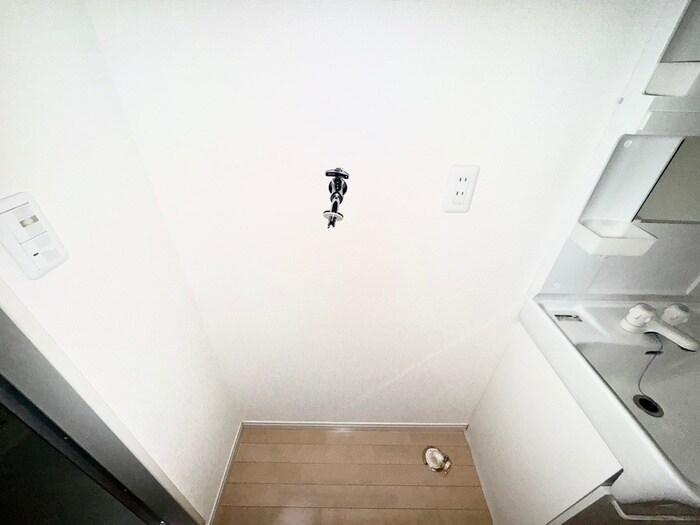 物件内観写真12　(洗濯機置場)