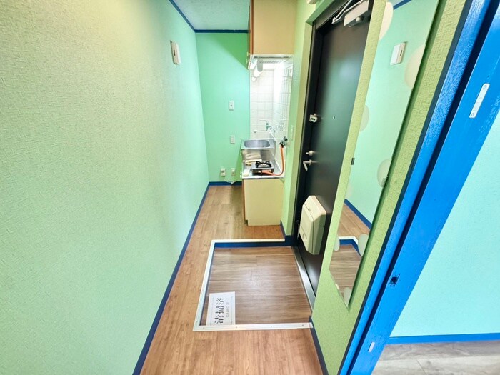 物件内観写真13　(廊下)