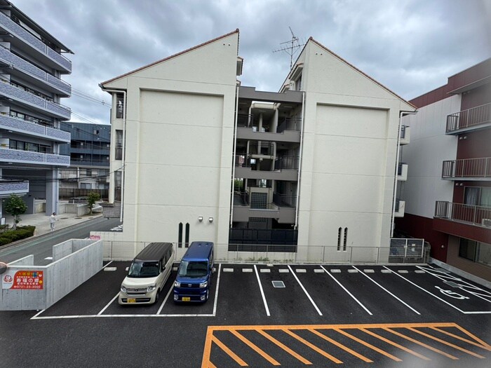 物件内観写真17　(室内からの展望)