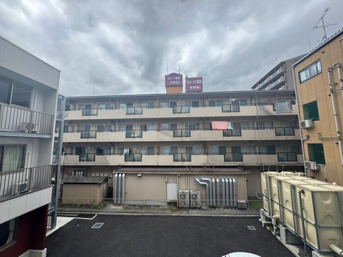 物件内観写真17　(室内からの展望)