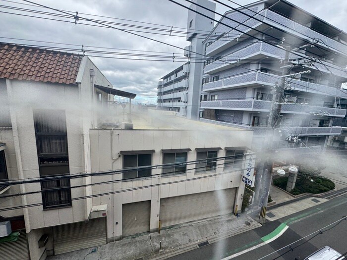 物件内観写真17　(室内からの展望)