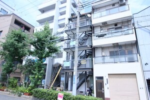 ヤスヒロマンション外観写真