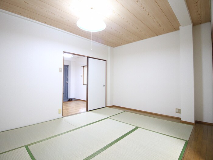 物件内観写真9　(居室)