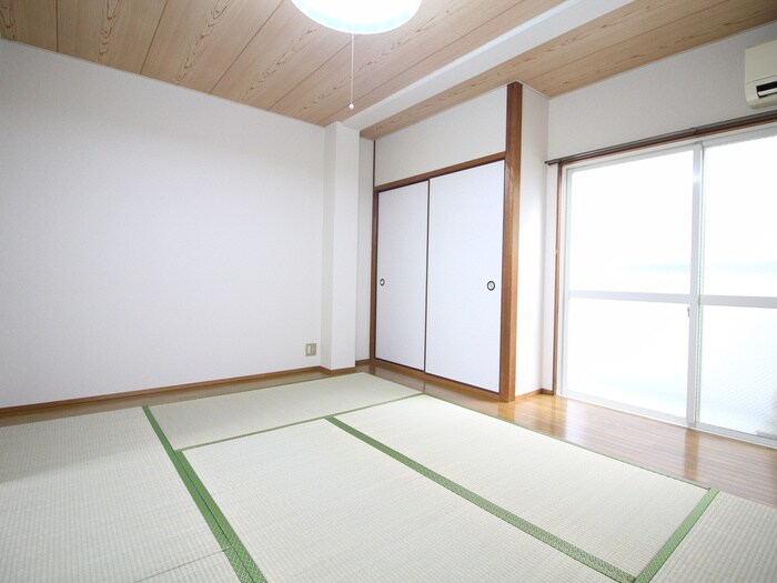 物件内観写真10　(居室)