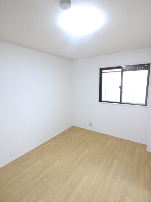 物件内観写真21　(居室)