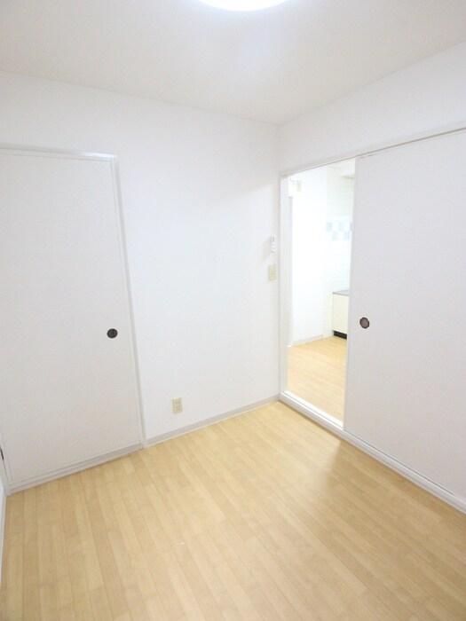 物件内観写真22　(居室)