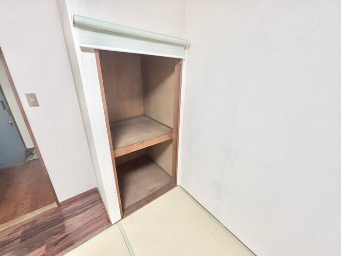 物件内観写真11　(収納)