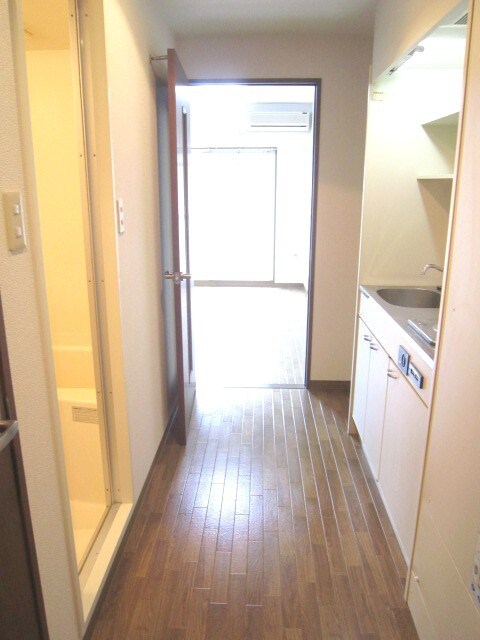 物件内観写真7　(廊下)