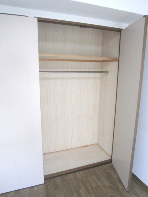 物件内観写真14　(収納)