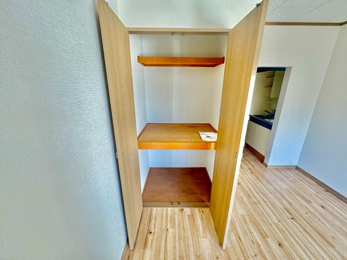 物件内観写真11　(収納)