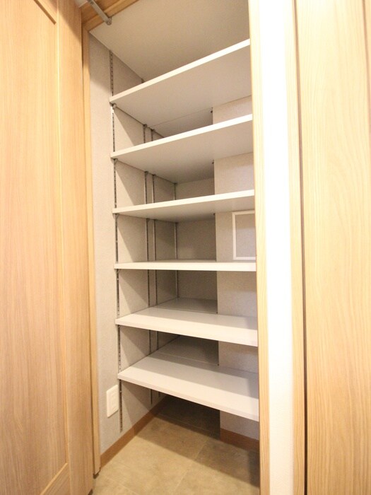 物件内観写真14　(靴箱)