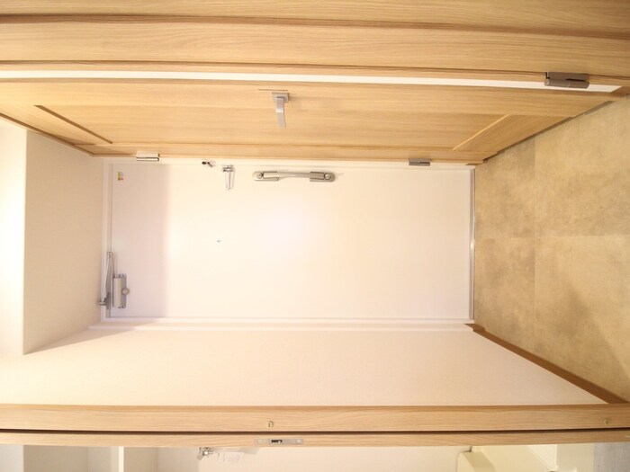 物件内観写真17　(玄関)