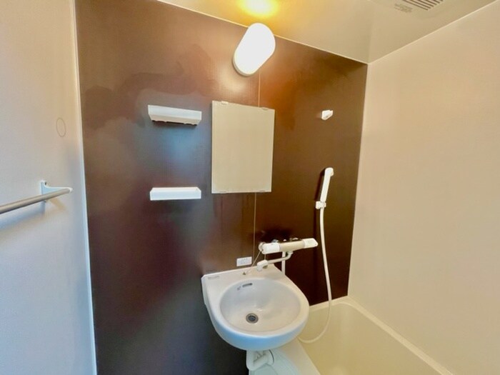 物件内観写真11　(洗面)